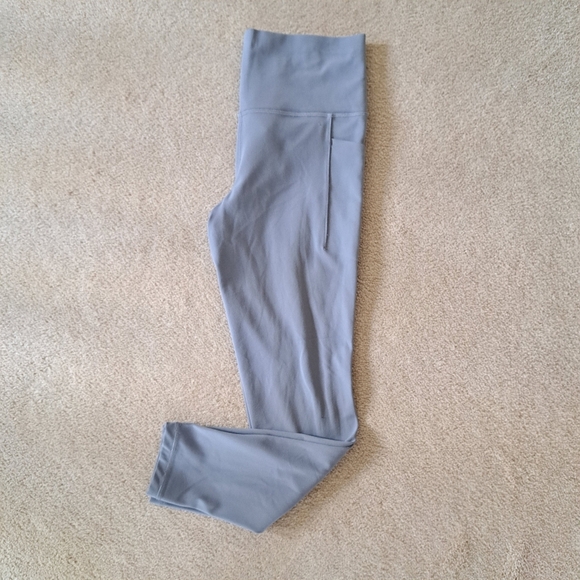 Athleta Salutation Stash 7/8 Leggings Stash Pocket Grey Womens Size Small Active - Picture 9 of 11